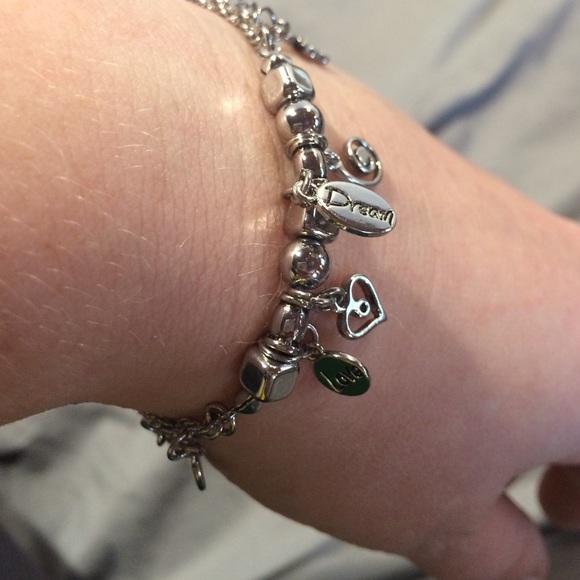 Lia Sophia stretch bracelet