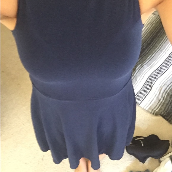 Scoop neck f21 dress - Picture 2 of 3