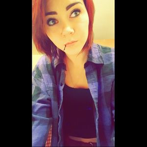 Meet your Posher, Kayla