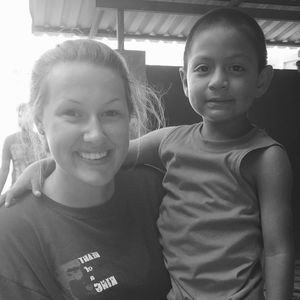 Meet your Posher, Chloe