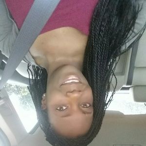 Meet your Posher, Vaneshyia
