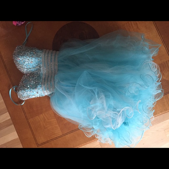 Prom/homecoming dress