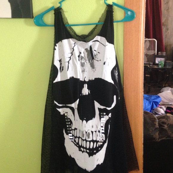 SOLD BLACK skull net tank