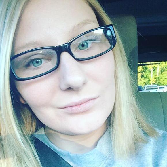 Meet your Posher, Tina - Picture 1 of 1