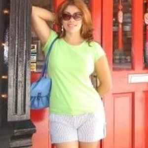 Meet your Posher, Paola