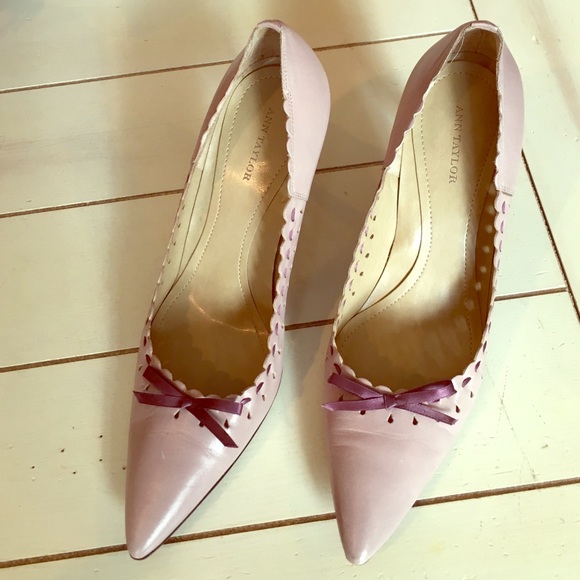 Ann Taylor lavender heels