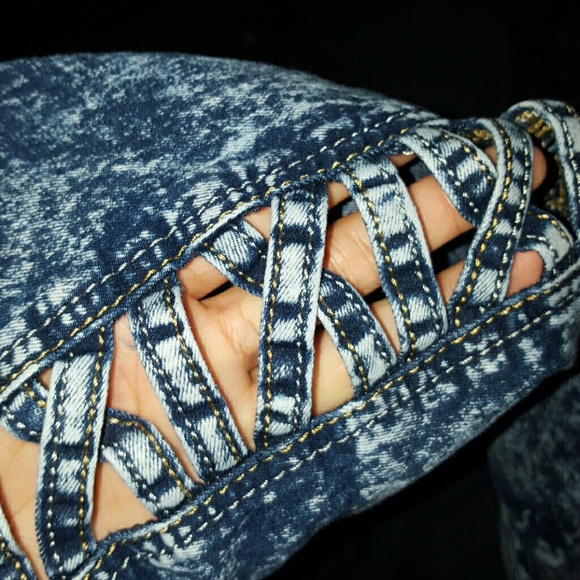 Pants - Picture 2 of 3