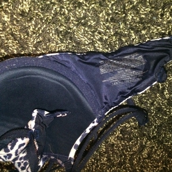 Victoria's Secret push up bra - Picture 2 of 2