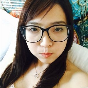 Meet your Posher, Tia