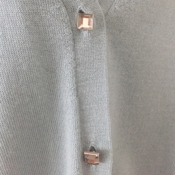 Ann Taylor button down sweater - Picture 2 of 3