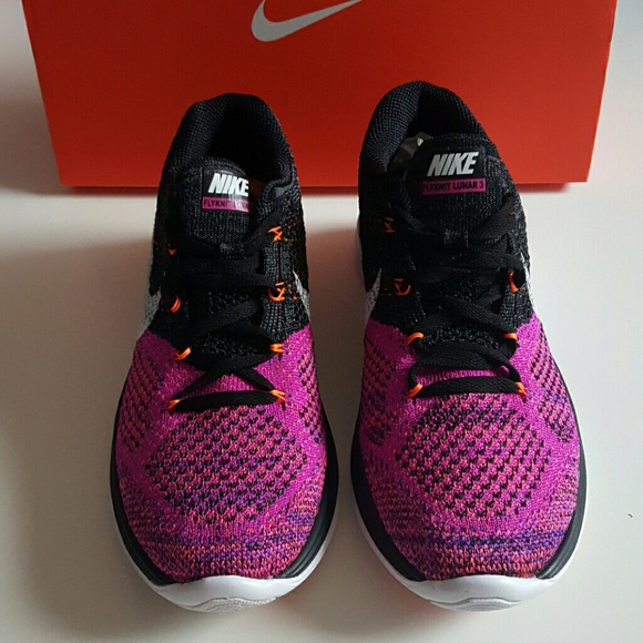 BNIB Nike Flyknit lunar 3 Black fuschia shoe sz 8 - Picture 2 of 4