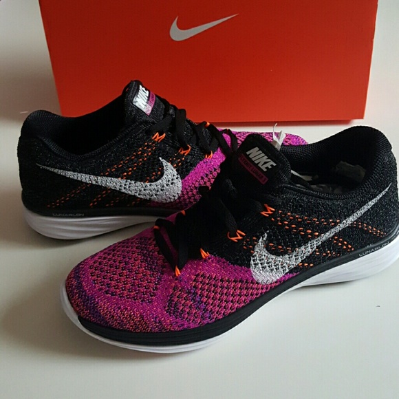 BNIB Nike Flyknit lunar 3 Black fuschia shoe sz 8 - Picture 4 of 4