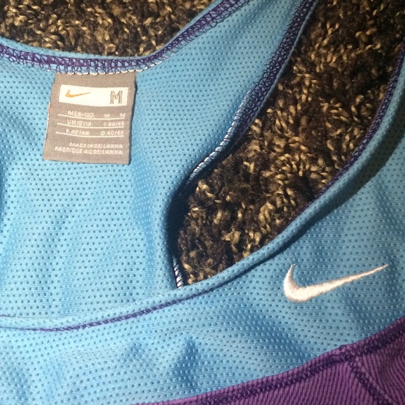 Nike sports bra - Picture 2 of 2