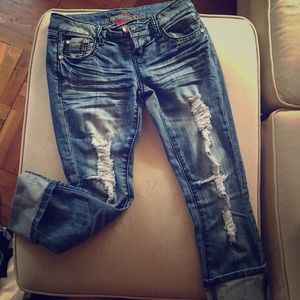 Destroyed cut off jeans