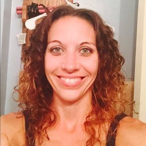 Meet your Posher, Valerie