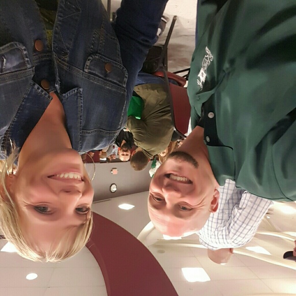 Meet your Posher, Candice - Picture 1 of 1