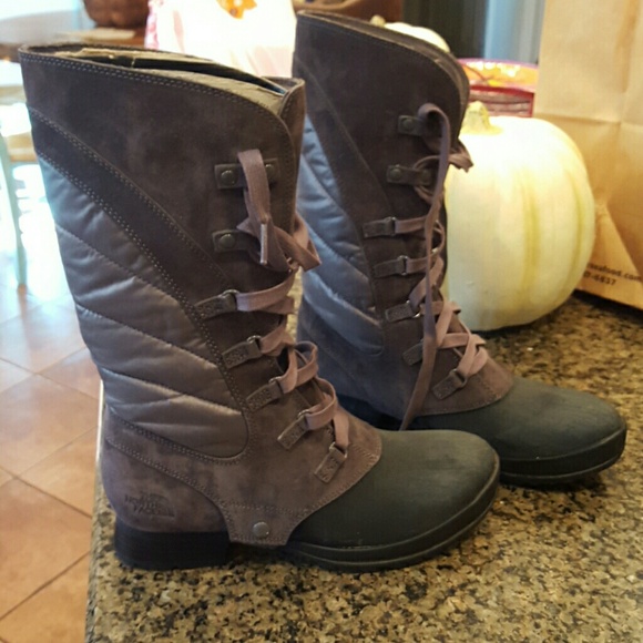 North Face "zophia" boots new!
