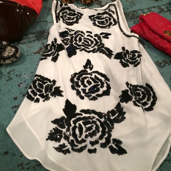 SOLD - Picture 3 of 4