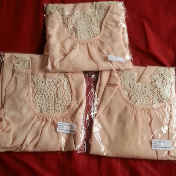 Dress - Picture 3 of 3