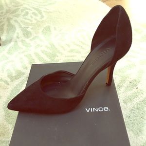 Vince. Celeste d'Orsay Pumps