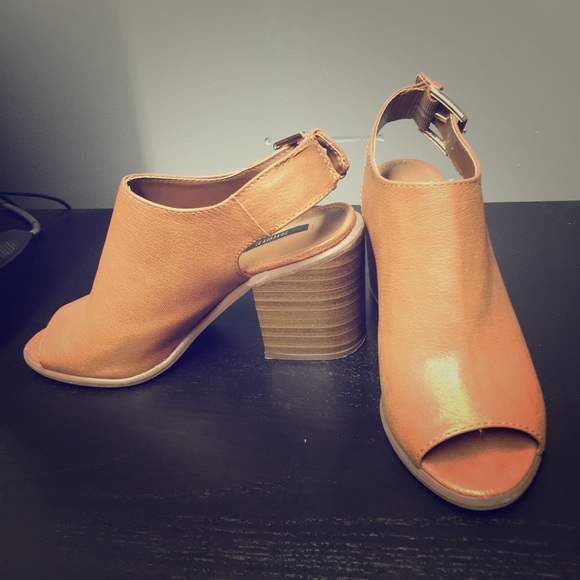 Ankle heeled booties