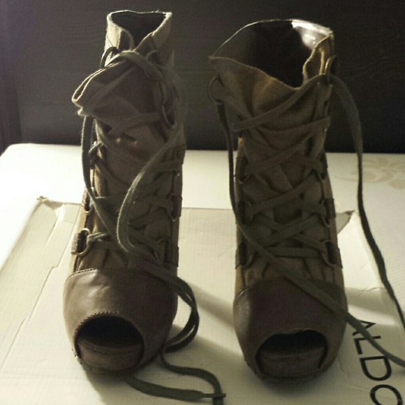 Videtto  bootie - Picture 1 of 3