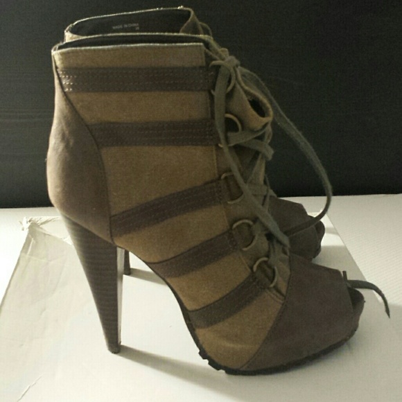 Videtto  bootie - Picture 2 of 3