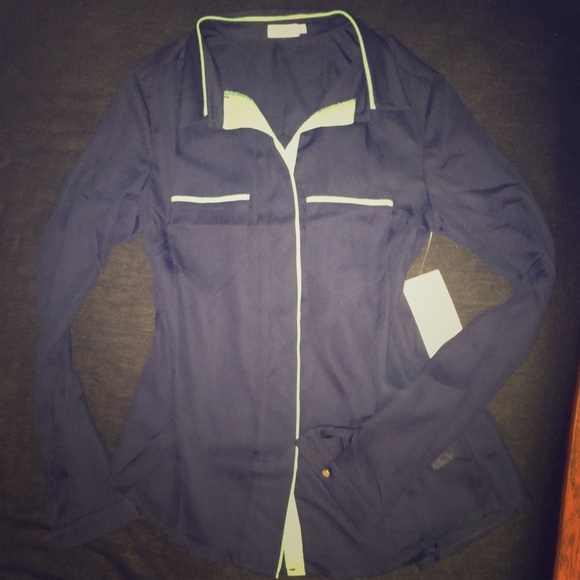 New with tags tobi blouse