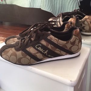 Coach lace up shoes