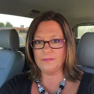 Meet your Posher, Tonya