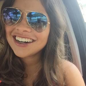 Meet your Posher, Nathalie