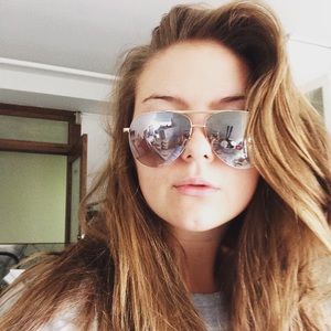 Meet your Posher, Arabella