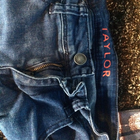 patched up skinny jeans. - Picture 2 of 4