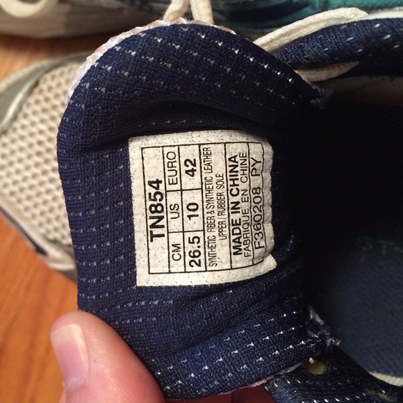 ASICS sneakers!! - Picture 3 of 3
