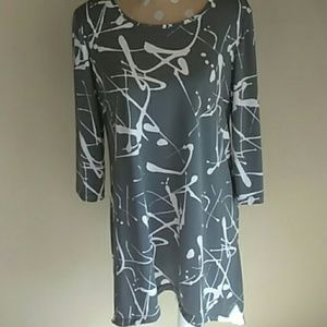 Grey and white tunic