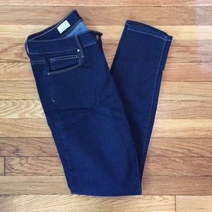Dark wash GAP legging jeans NWOT