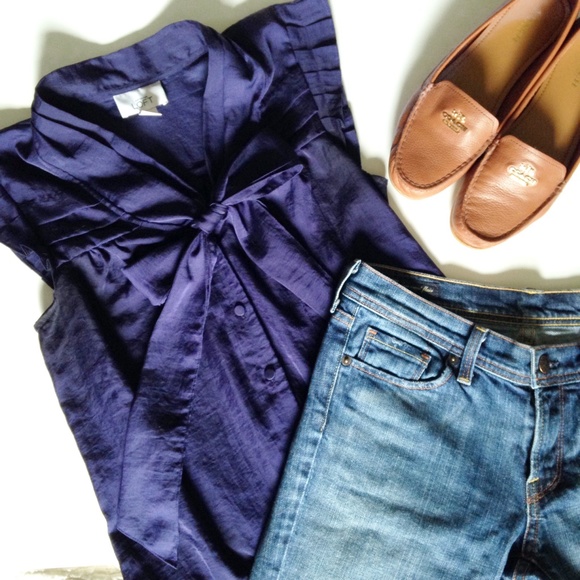 LOFT Sleeveless Navy Blouse