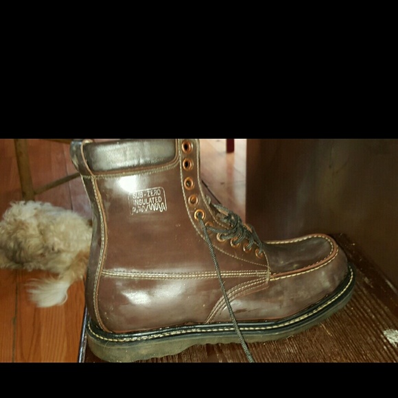 MENS size 12 SUB ZERO boots