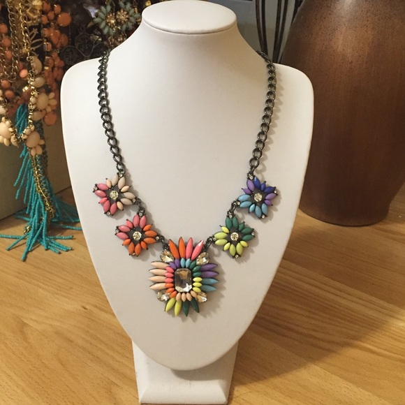 Silver metal multicolored statement necklace