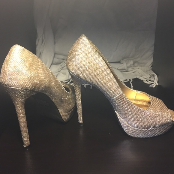Express heels - Picture 2 of 3