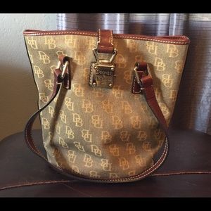 Dooney & Bourke tote