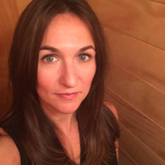 Meet your Posher, Elise - Picture 1 of 1