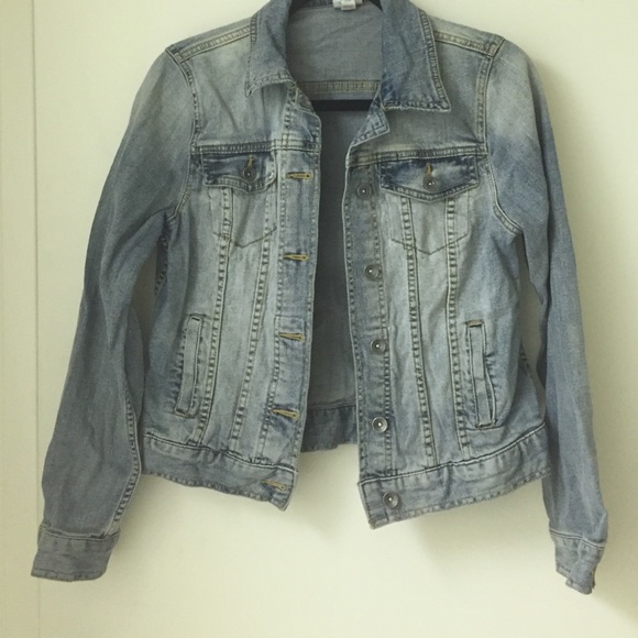Classic washed denim jacket