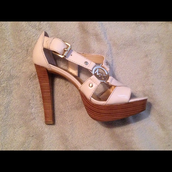 Michael Kors high heeled sandals - Picture 1 of 4