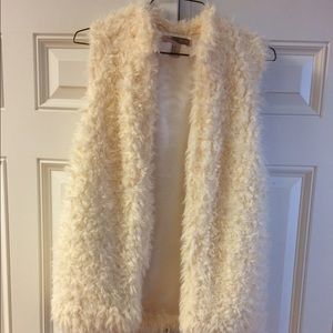 Brand New faux fur vest ❤️