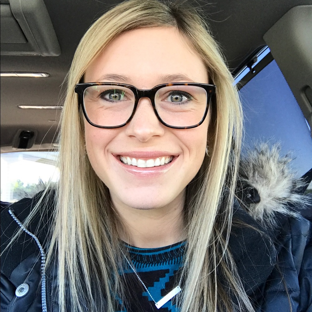 Meet your Posher, Alli