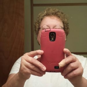 Meet your Posher, Debbie