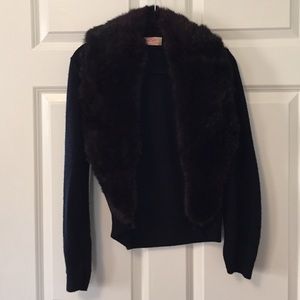 Vintage cardigan with fur collar