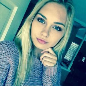 Meet your Posher, Destiny