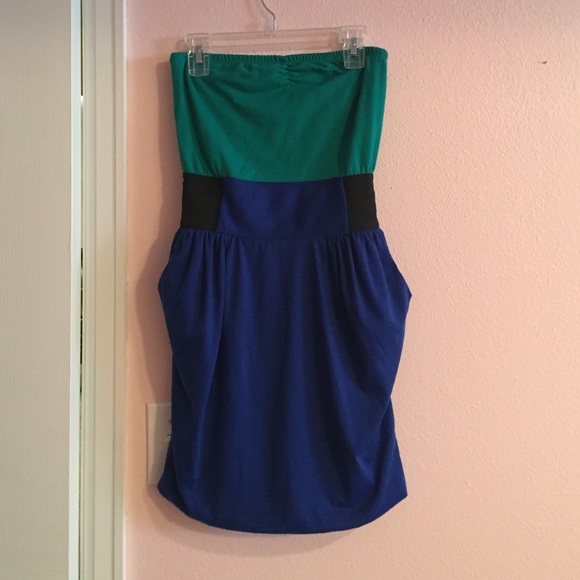 Strapless dress